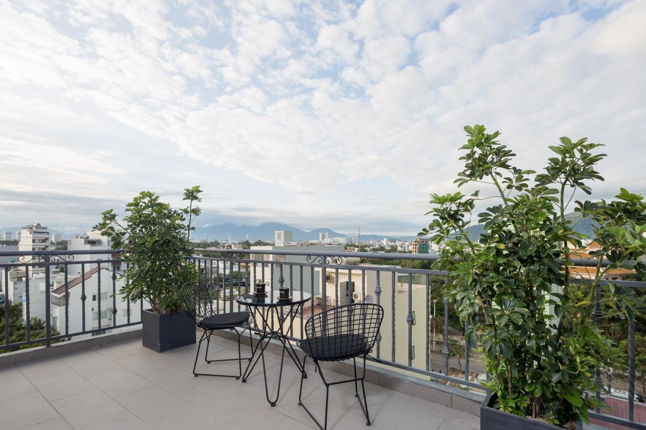 Sea Vista Boutique Hotel & Apartment Дананг Экстерьер фото