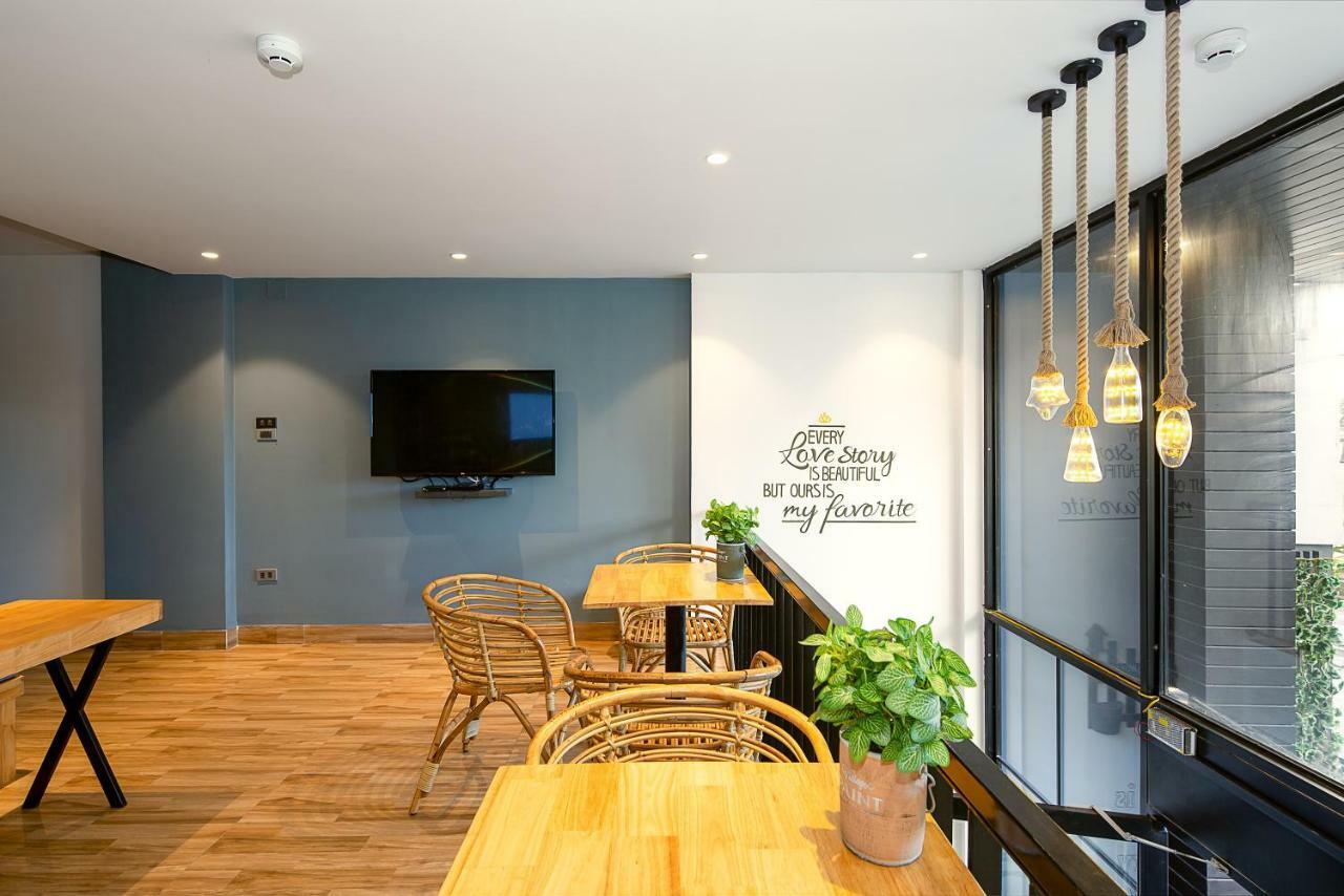 Sea Vista Boutique Hotel & Apartment Дананг Экстерьер фото